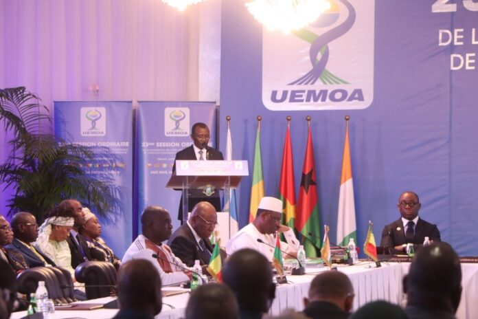Uemoa : Un taux de croissance de 5,7 % en 2022 (Ministre)